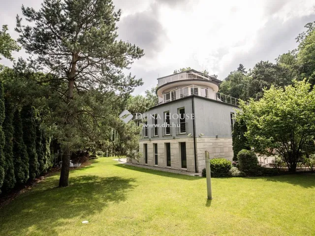 Eladó kereskedelmi és ipari ingatlan Budapest II. kerület 1050 nm