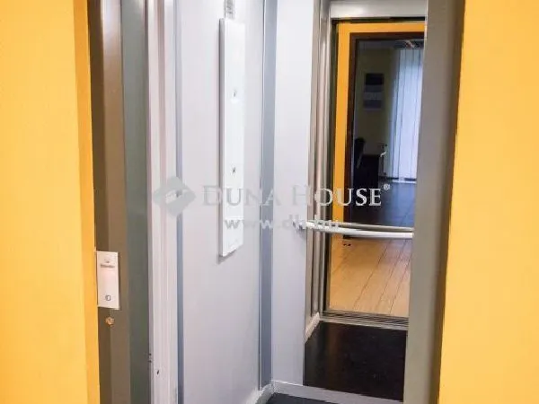 Eladó kereskedelmi és ipari ingatlan Budapest II. kerület 1050 nm