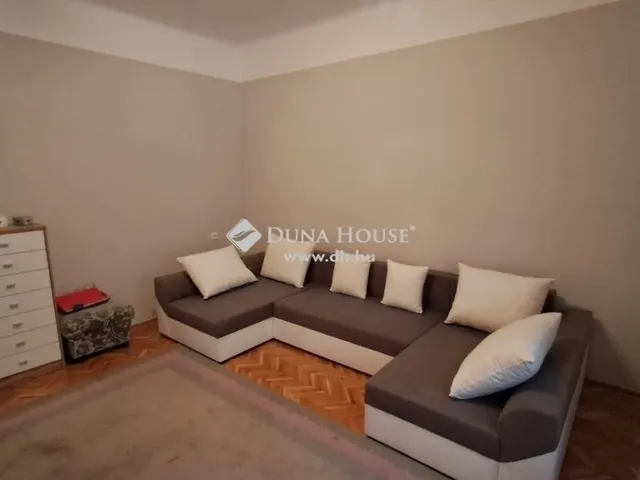 Eladó ház Kecskemét 210 nm