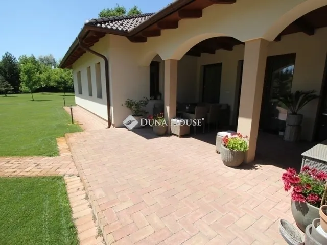 Eladó ház Kecskemét 220 nm