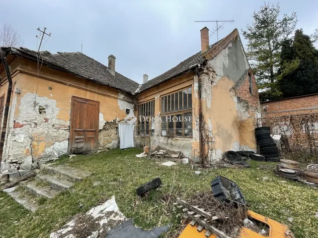 Eladó ház Kecskemét 200 nm