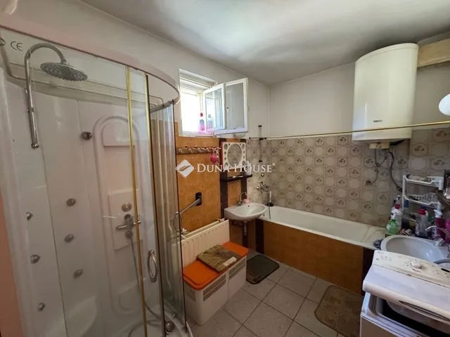 Eladó ház Kecskemét 200 nm