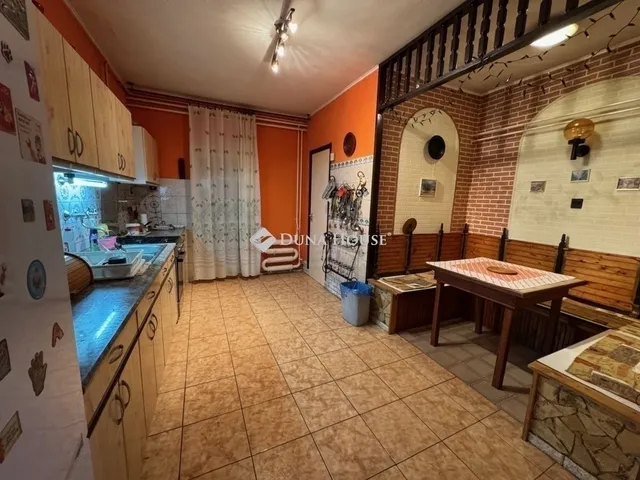 Eladó ház Kecskemét 200 nm