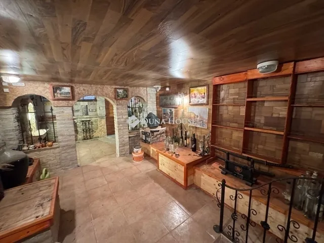 Eladó ház Kecskemét 200 nm