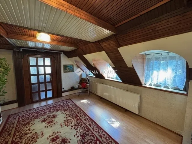 Eladó ház Kecskemét 200 nm