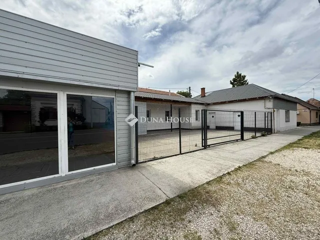 Eladó ház Kecskemét 333 nm