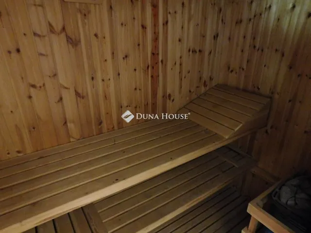 Eladó ház Kecskemét 240 nm