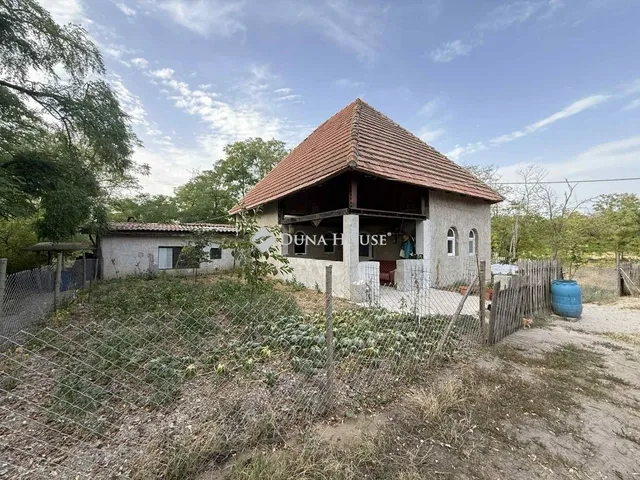 Eladó mezőgazdasági ingatlan Kunadacs 93 nm