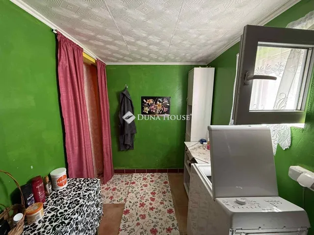 Eladó mezőgazdasági ingatlan Helvécia 40 nm