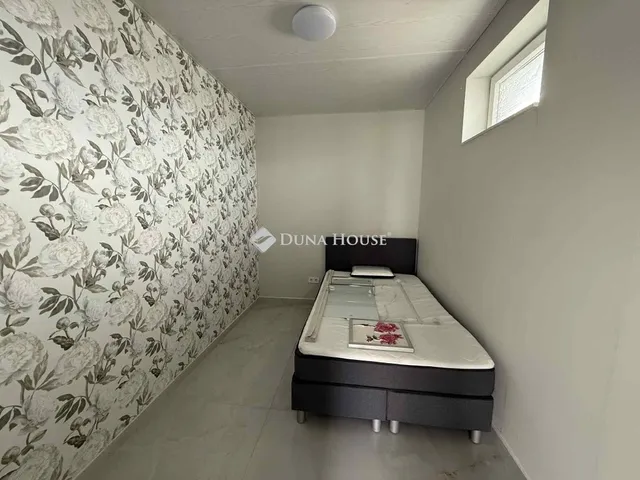 Eladó ház Tiszaroff 230 nm