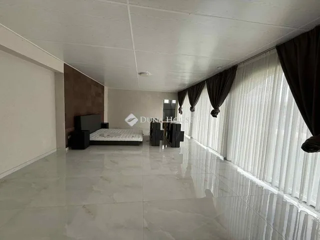 Eladó ház Tiszaroff 230 nm