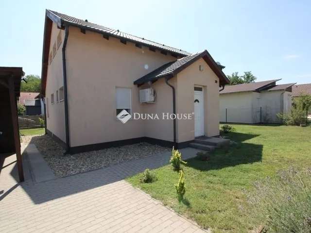 Eladó ház Kecskemét 120 nm