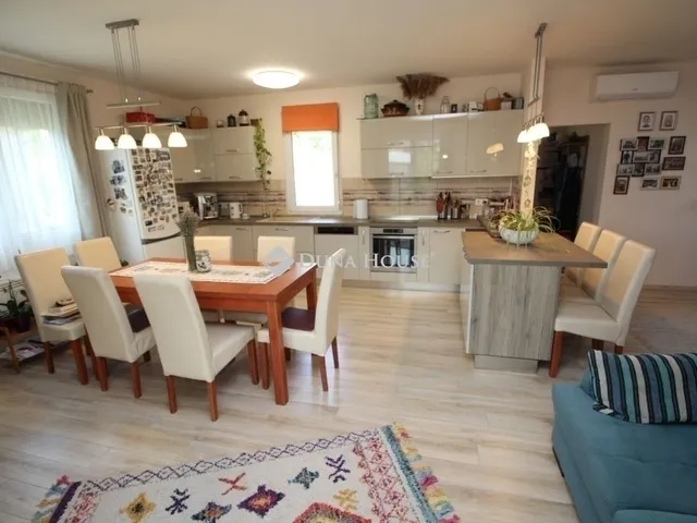 Eladó ház Kecskemét 120 nm