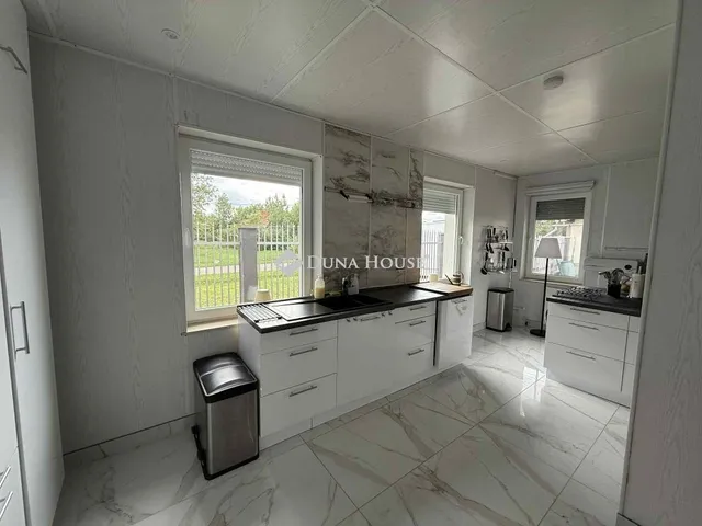 Eladó ház Tiszanána 220 nm