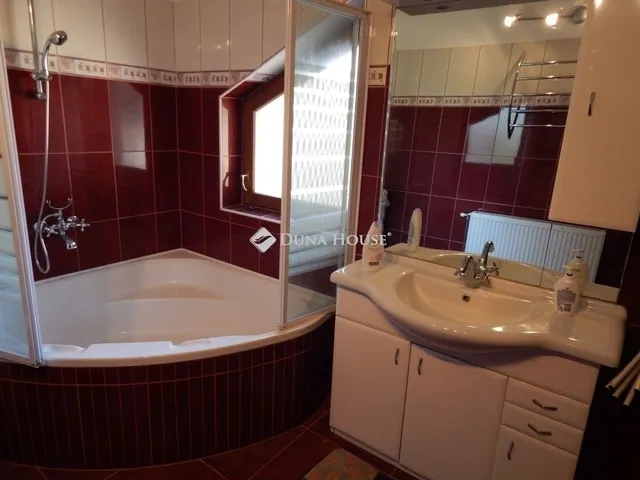 Eladó ház Kecskemét 170 nm