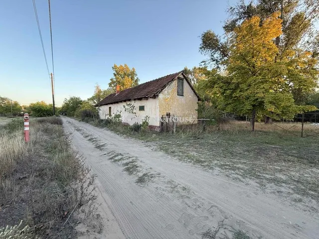 Eladó mezőgazdasági ingatlan Kecskemét 80 nm