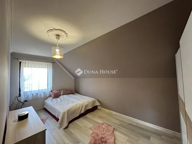 Eladó ház Kecskemét 270 nm