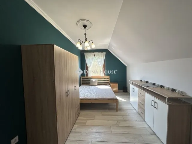 Eladó ház Kecskemét 270 nm