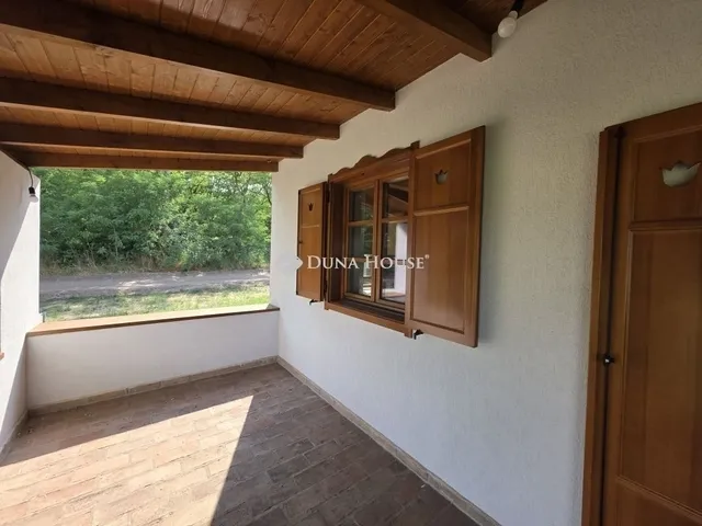 Eladó mezőgazdasági ingatlan Felsőpakony 198 nm