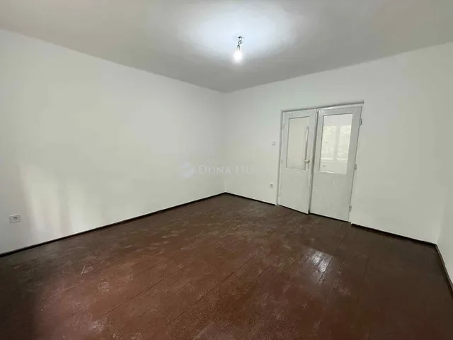 Eladó mezőgazdasági ingatlan Lajosmizse 80 nm