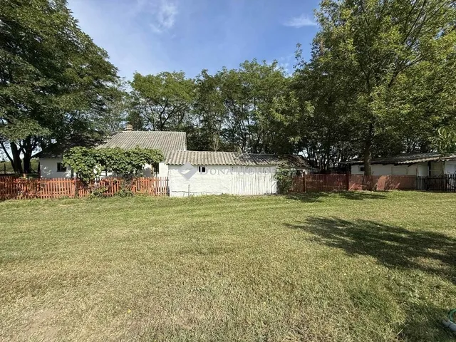 Eladó mezőgazdasági ingatlan Lajosmizse 40 nm