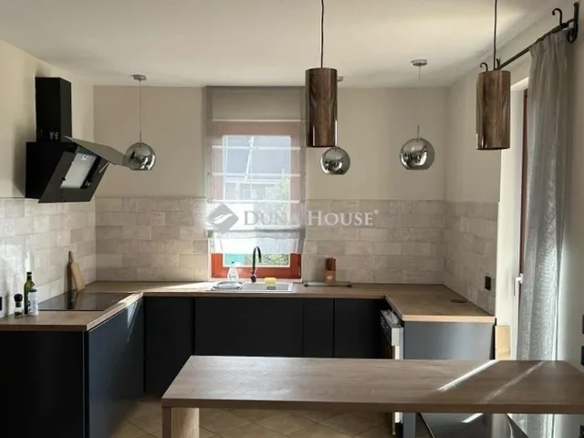 Eladó ház Kecskemét 172 nm