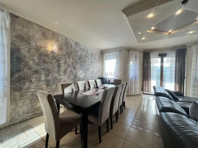 Eladó ház Kecskemét 300 nm