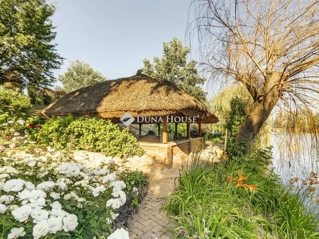 Eladó ház Cibakháza 815 nm