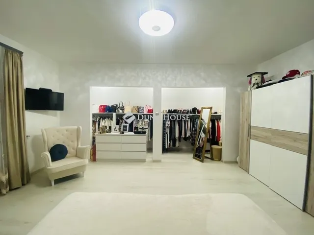 Eladó ház Érd 200 nm