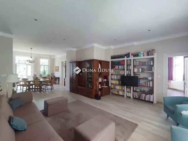 Eladó ház Kecskemét 190 nm