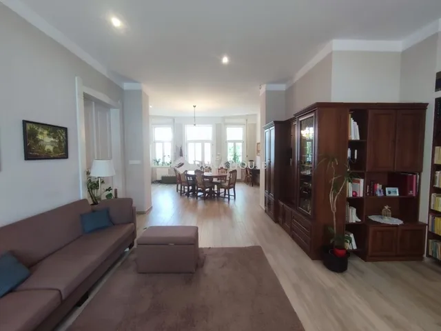 Eladó ház Kecskemét 190 nm