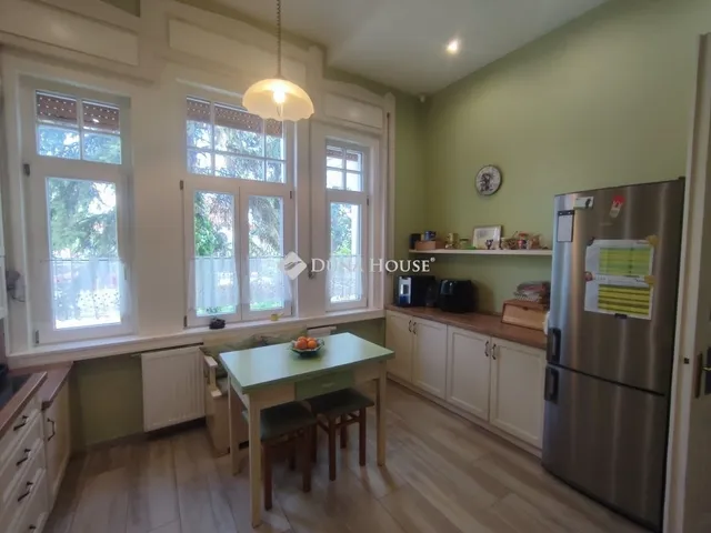 Eladó ház Kecskemét 190 nm