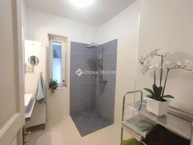 Eladó ház Kecskemét 190 nm