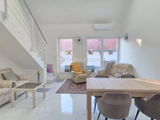 Eladó ház Ballószög 185 nm