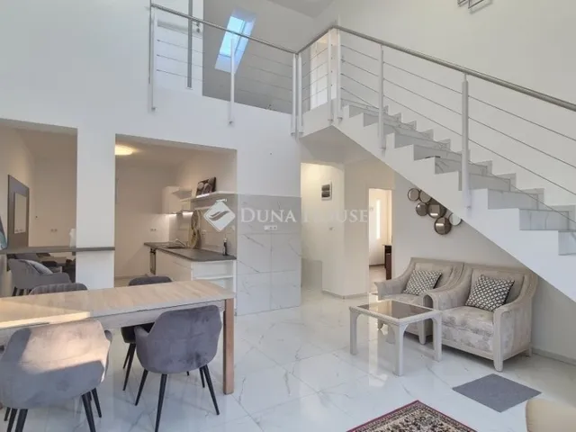 Eladó ház Ballószög 185 nm