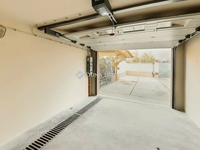 Eladó ház Kiskőrös 214 nm