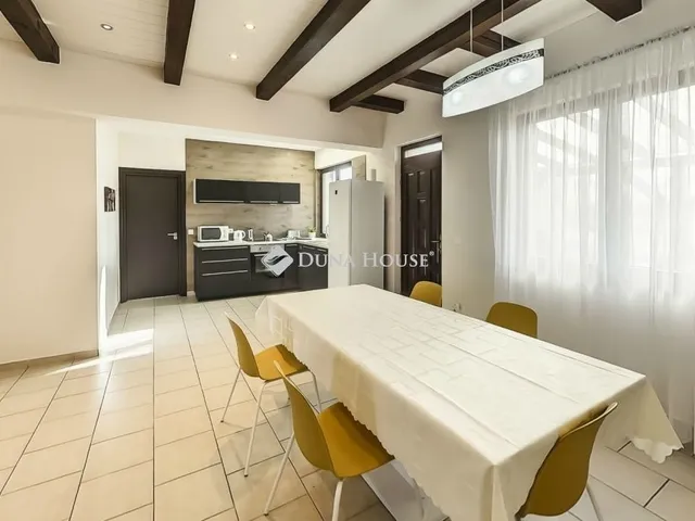 Eladó ház Kecskemét 236 nm