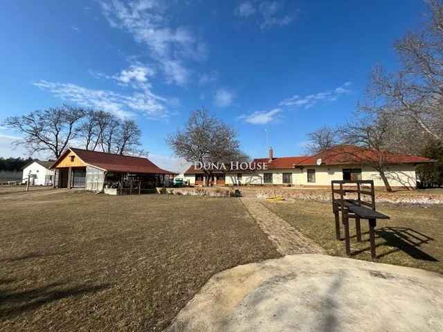 Eladó mezőgazdasági ingatlan Bugac 252 nm