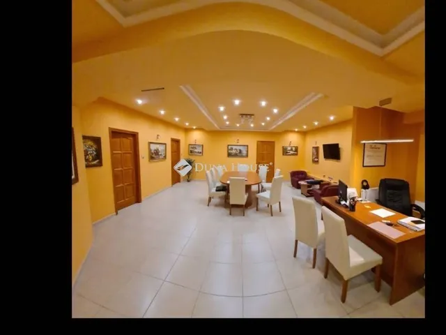 Eladó kereskedelmi és ipari ingatlan Kecskemét 132 nm