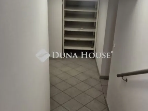 Eladó ház Kecskemét 260 nm