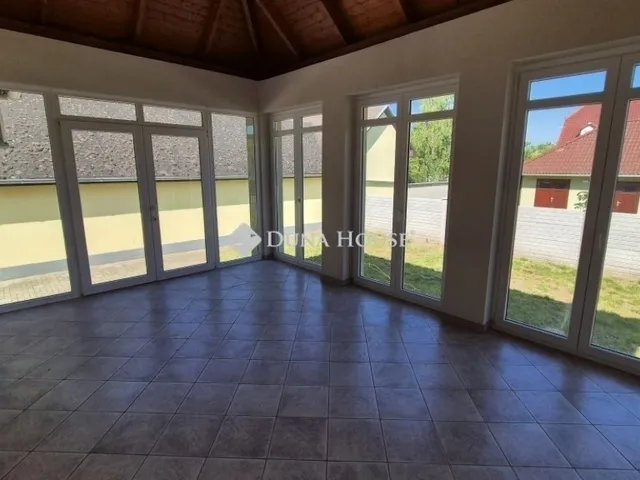 Eladó ház Kecskemét 260 nm