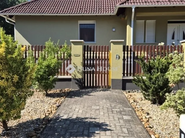 Eladó ház Kecskemét 260 nm