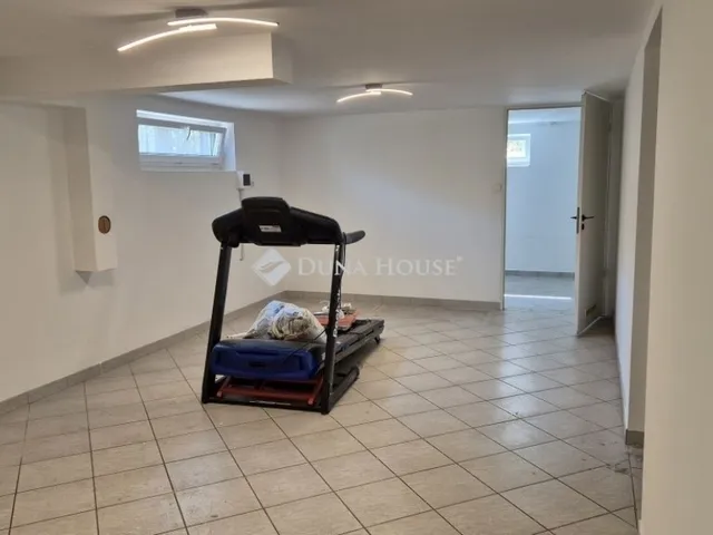Eladó ház Kecskemét 260 nm