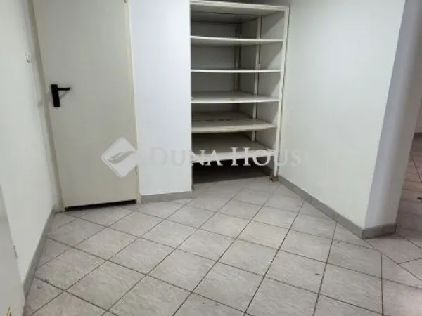 Eladó ház Kecskemét 260 nm