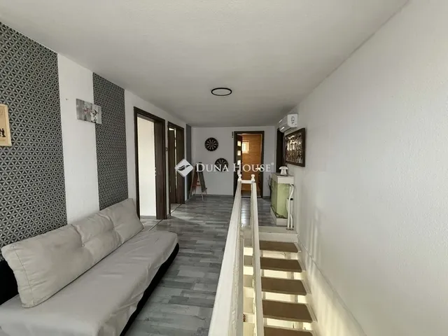 Eladó ház Inárcs 293 nm