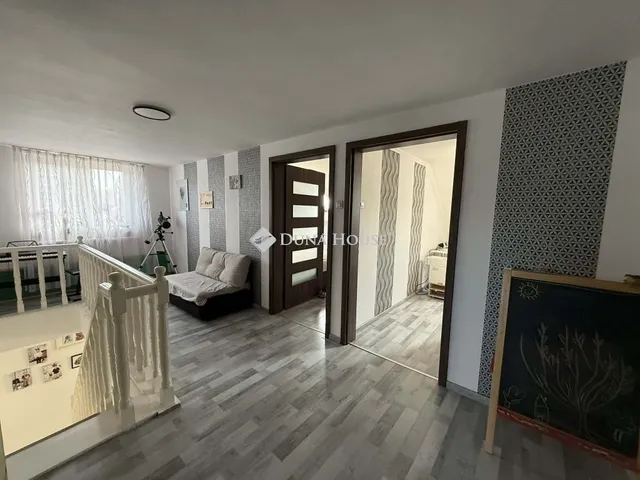 Eladó ház Inárcs 293 nm