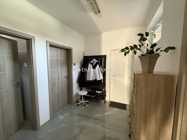 Eladó ház Inárcs 293 nm