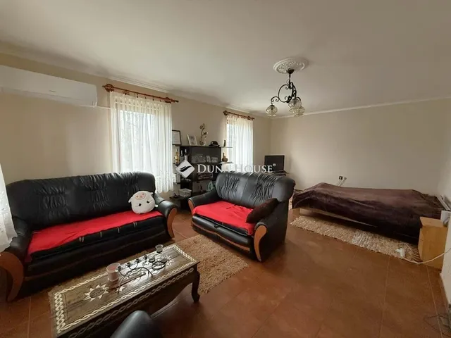 Eladó ház Kunadacs 220 nm