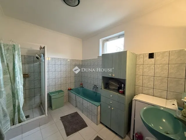 Eladó ház Kunadacs 220 nm