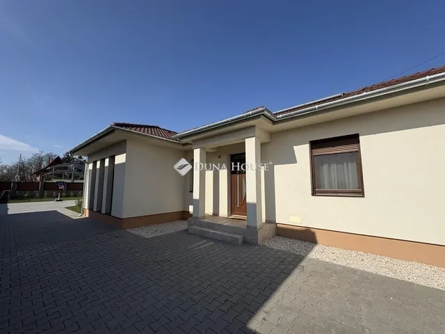 Eladó ház Lajosmizse 103 nm